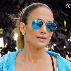 Blue rayban aviators